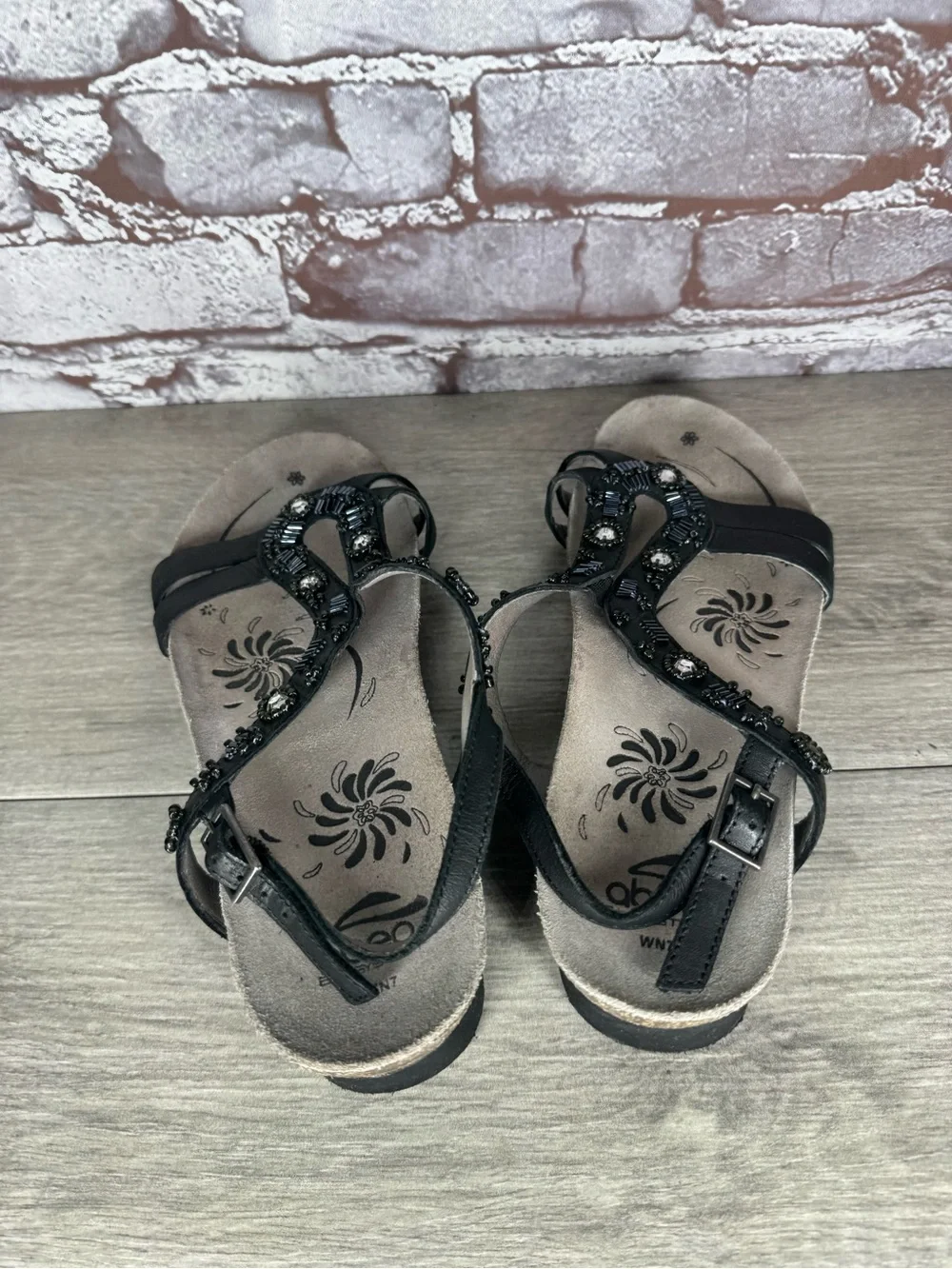 Abeo Neutral Black Leather Cheri Beaded Orthotic Comfort Buckle Sandals Women 7N